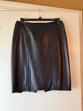 Ellen Tracy Black Faux Leather Pencil Skirt